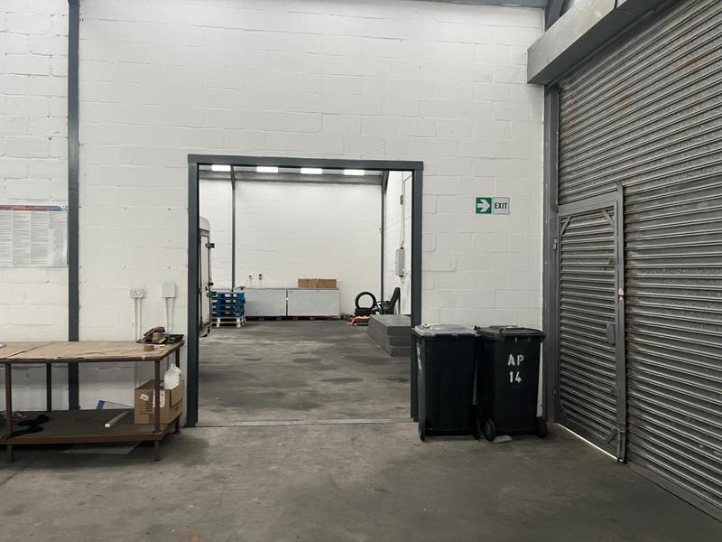 To Let Commercial Property for Rent in Montague Gardens Western Cape